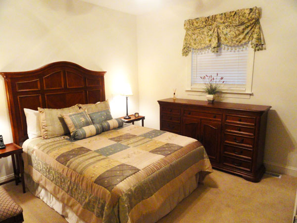 09b-bedroom